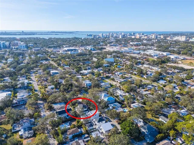 $2,175,000 | 2420 Floyd Street, Sarasota, FL 34239