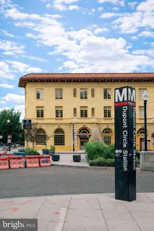 $2,350 | 1740 18th Street Northwest, Unit T2, Washington, DC 20009