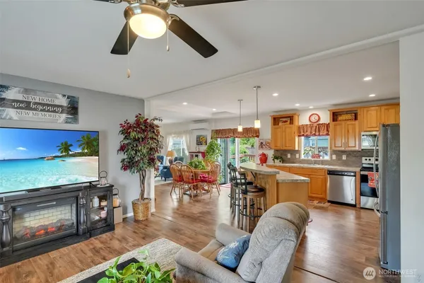 $375,000 | 620 South 1st Street, Pe Ell, WA 98572