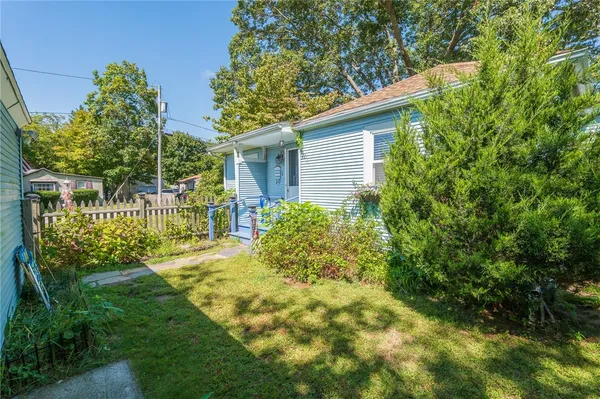 $265,000 | 68 Ln 5, Warwick, RI 02888