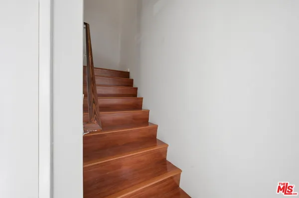 $599,999 | 13091 Hubbard Street, Unit 5, Sylmar, CA 91342