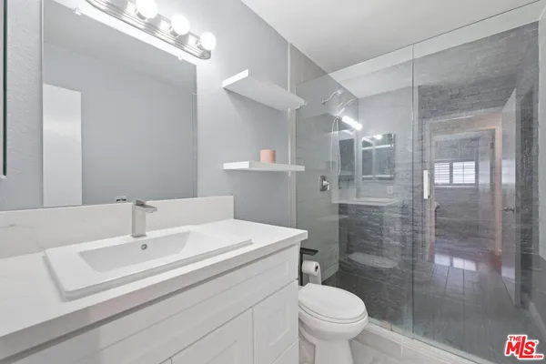 $599,999 | 13091 Hubbard Street, Unit 5, Sylmar, CA 91342