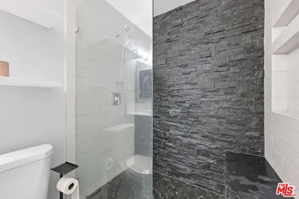 $599,999 | 13091 Hubbard Street, Unit 5, Sylmar, CA 91342