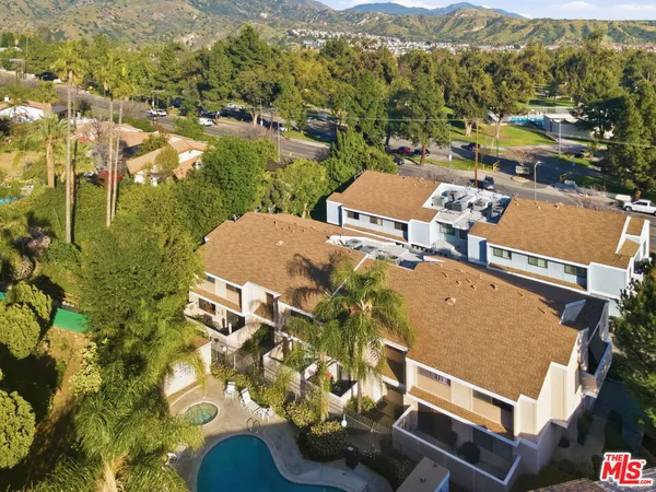 $599,999 | 13091 Hubbard Street, Unit 5, Sylmar, CA 91342