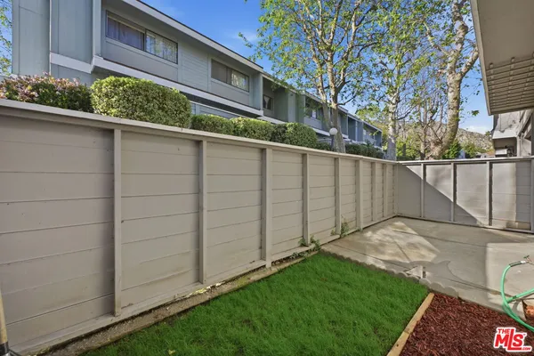 $599,999 | 13091 Hubbard Street, Unit 5, Sylmar, CA 91342