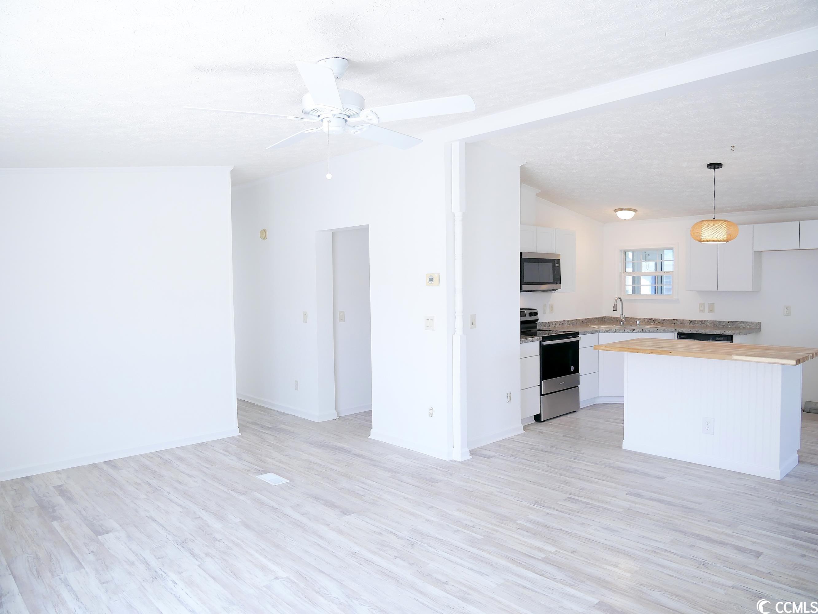 730 Oliver Drive Murrells Inlet, SC 29576 - Photo 3 of 22