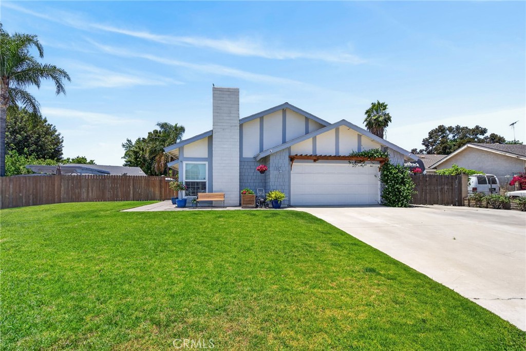 4256 Stonewall Drive Riverside, CA 92505 - Photo 2 of 36