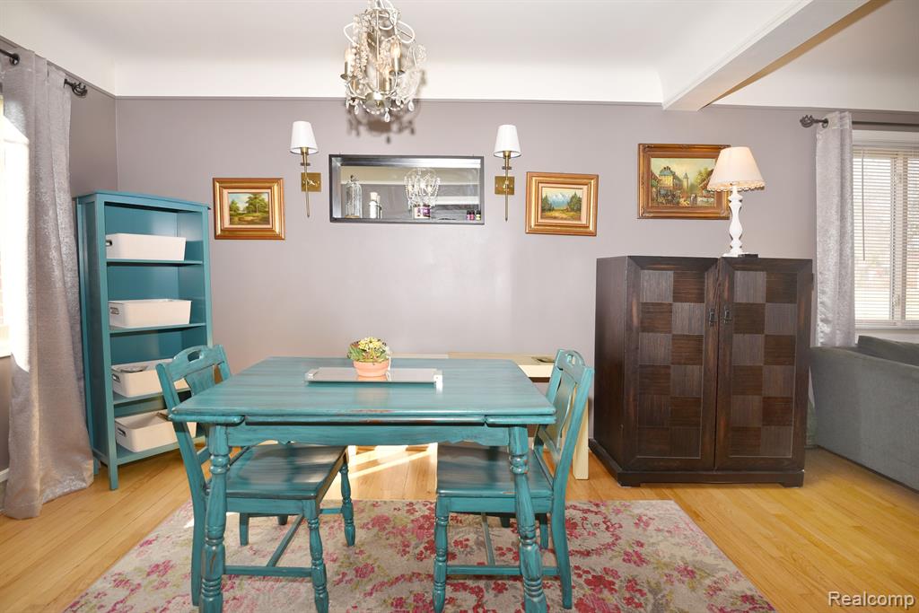 2717 Oliver Road Royal Oak, MI 48073 - Photo 3 of 24 Gallery Image 3