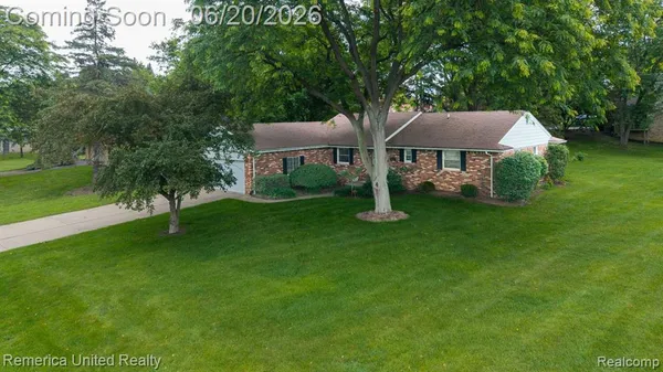 $409,000 | 2223 Strader Drive, West Bloomfield, MI 48324