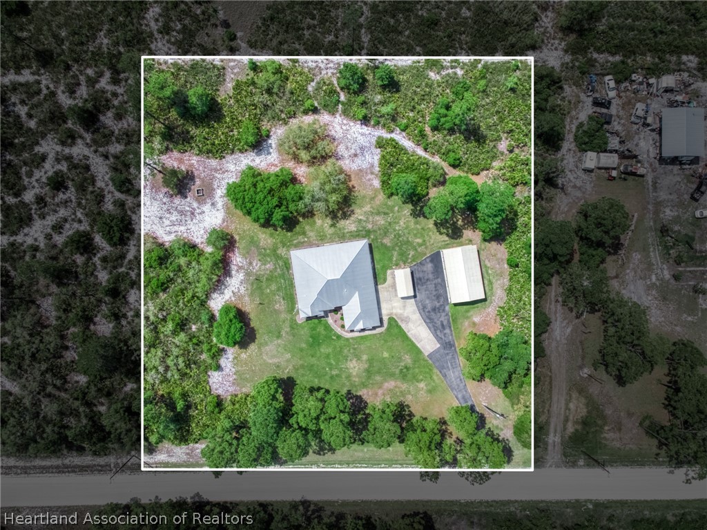 3723 Grand Concourse Sebring, FL 33875 - Photo 13 of 36