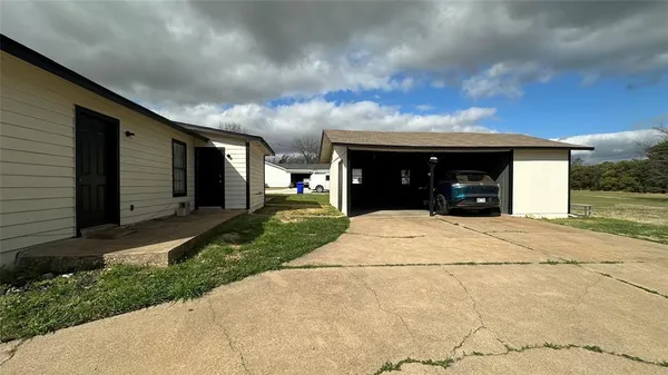 $1,400 | 3411 Pewitt Drive, Unit 3413, Waco, TX 76706