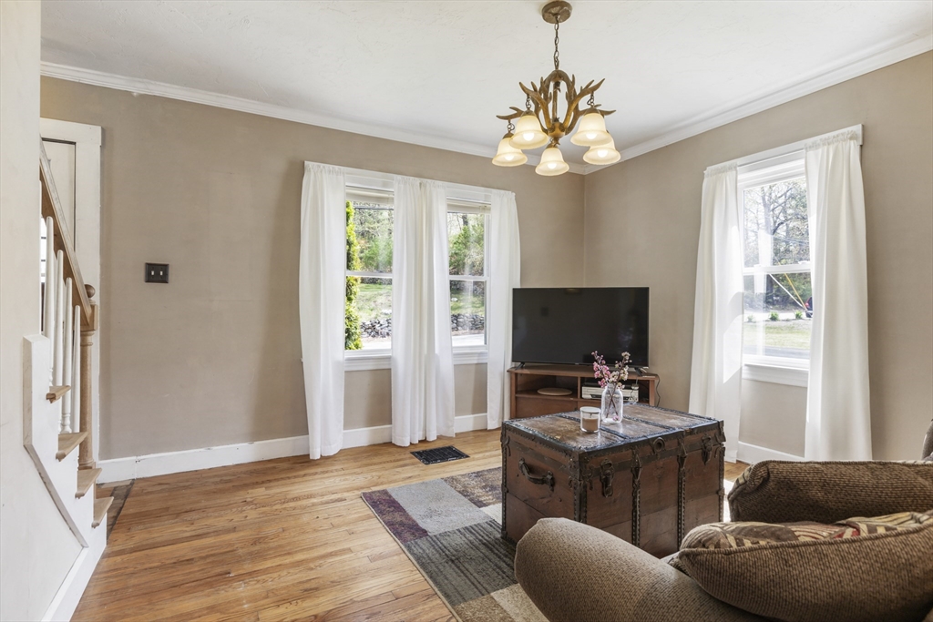 23 Martin Douglas, MA 01516 - Photo 13 of 30