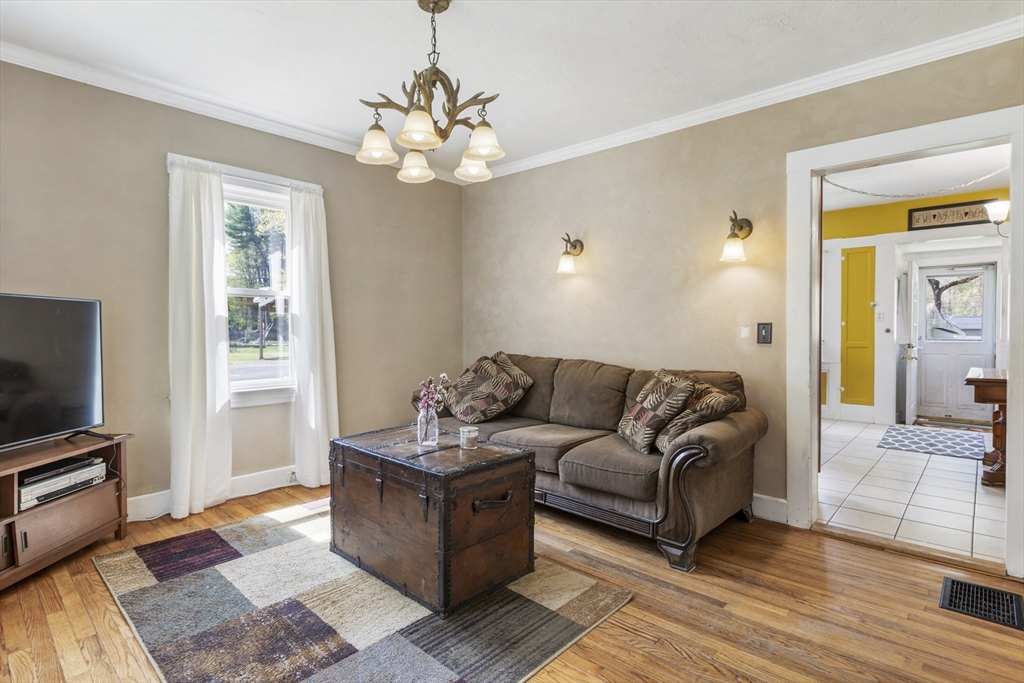 23 Martin Douglas, MA 01516 - Photo 15 of 30