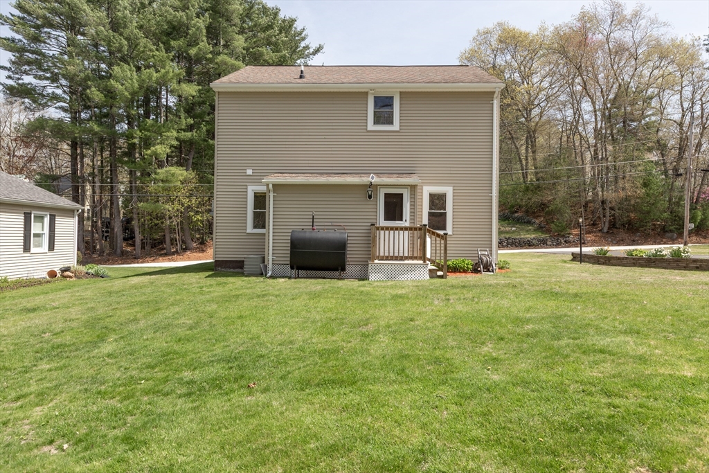 23 Martin Douglas, MA 01516 - Photo 4 of 30