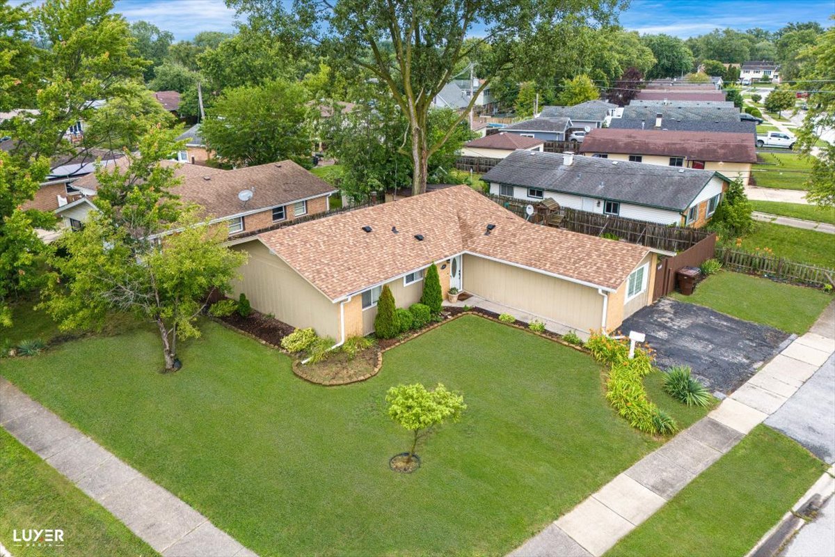 4448 Adele Lane Oak Forest, IL 60452 - Photo 4 of 28 an aerial view of a house