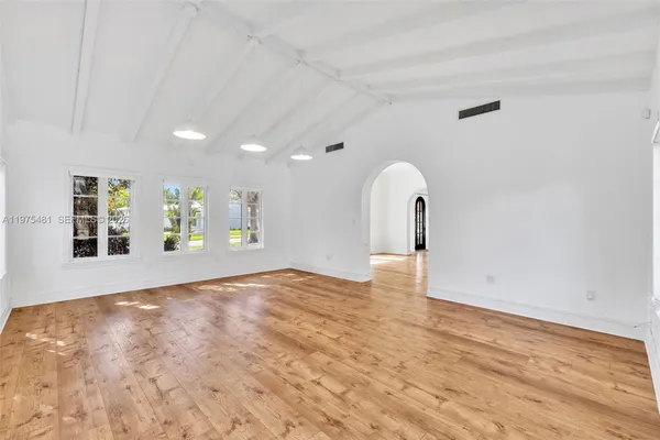 $15,000 | 113 Northeast 101st Street, Miami Shores, FL 33138