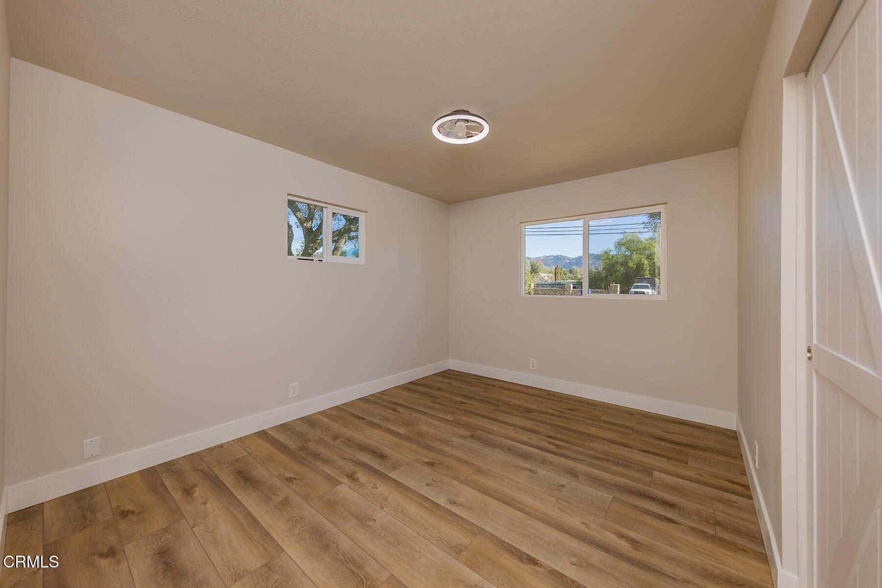 165 Burnham Road Oak View, CA 93022 - Photo 28 of 58 an empty room with a window
