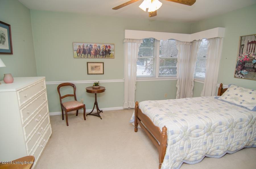 8 Sterling Road Louisville, KY 40220 - Photo 21 of 28 Bedroom 2 of 3