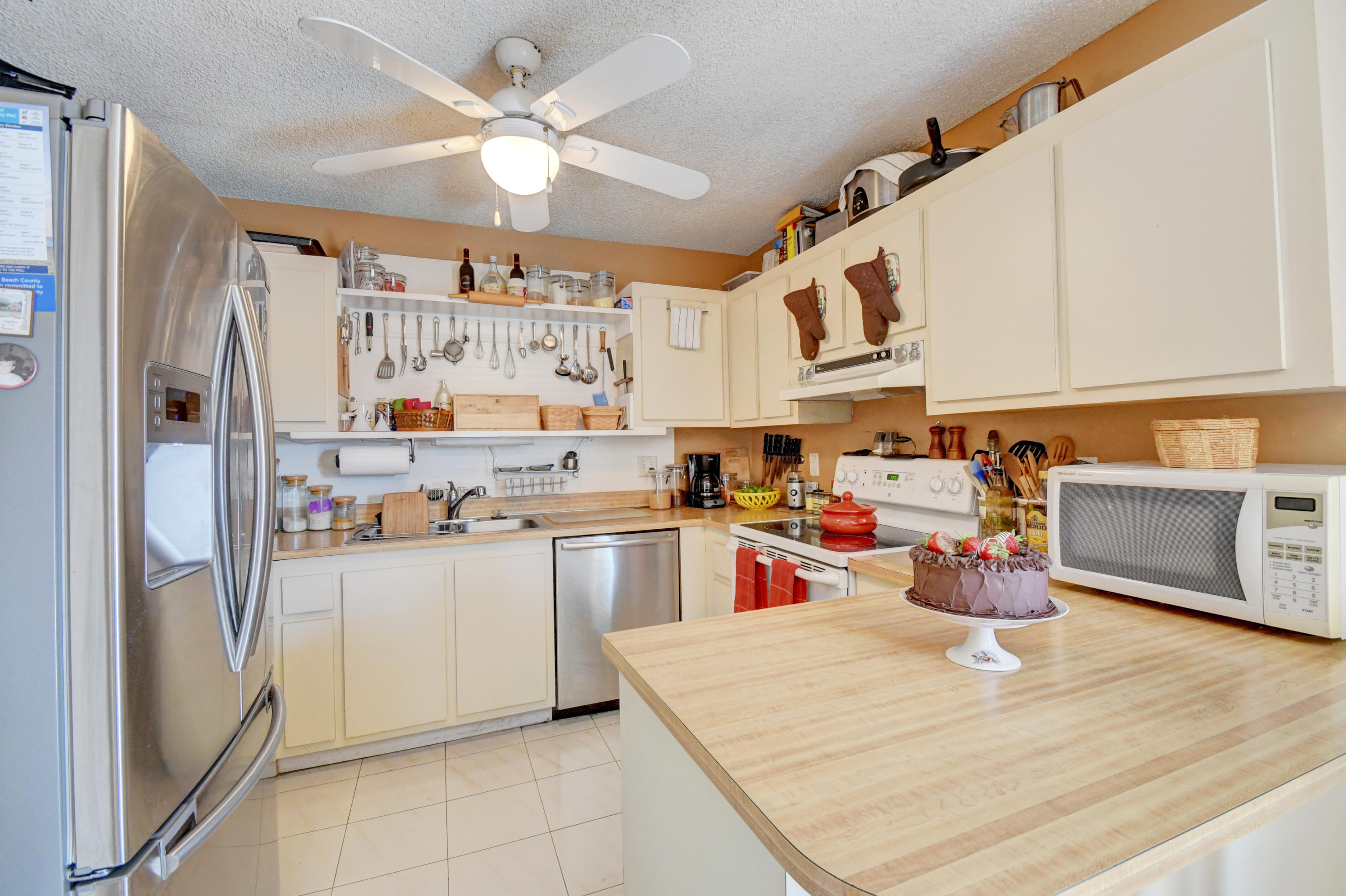 9417 Affirmed Lane Boca Raton, FL 33496 - Photo 8 of 19 DSC_4987_88_89_90_91