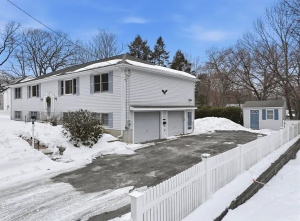 $2,500 | 28 Nonquit Street, Unit A, Worcester, MA 01604