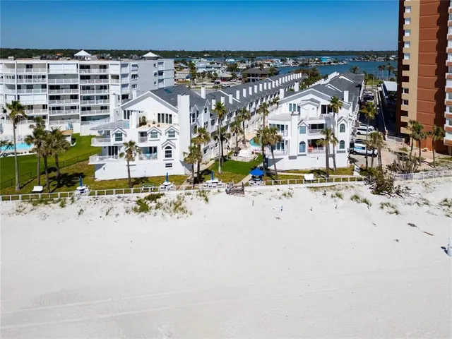 $2,700 | 17960 Gulf Boulevard, Unit 101, Redington Shores, FL 33708