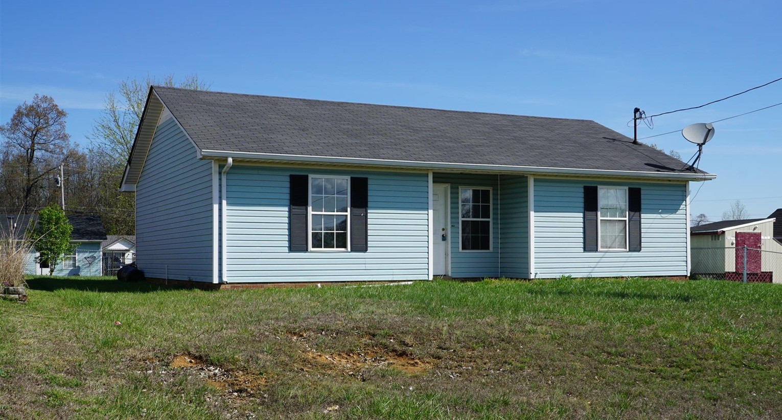 403 Eddy Street Oak Grove, KY 42262 - Photo 2 of 13