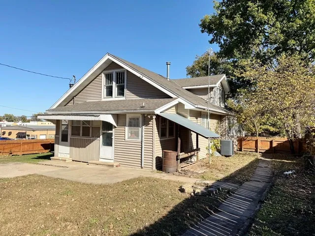 $150,000 | 400 South Main Street, El Dorado Springs, MO 64744