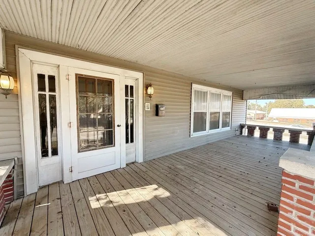 $150,000 | 400 South Main Street, El Dorado Springs, MO 64744