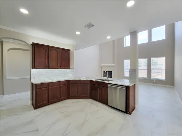 $2,650 | 11130 Celano Drive, Richmond, TX 77406