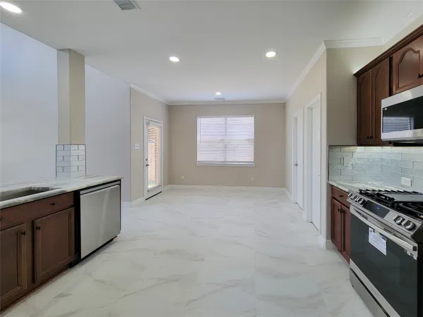 $2,650 | 11130 Celano Drive, Richmond, TX 77406