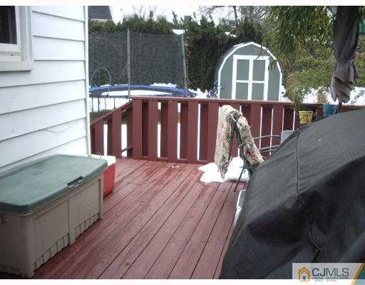 53 Wilcox Road New Brunswick, NJ 08901 - Photo 9 of 10 Gallery Image 9