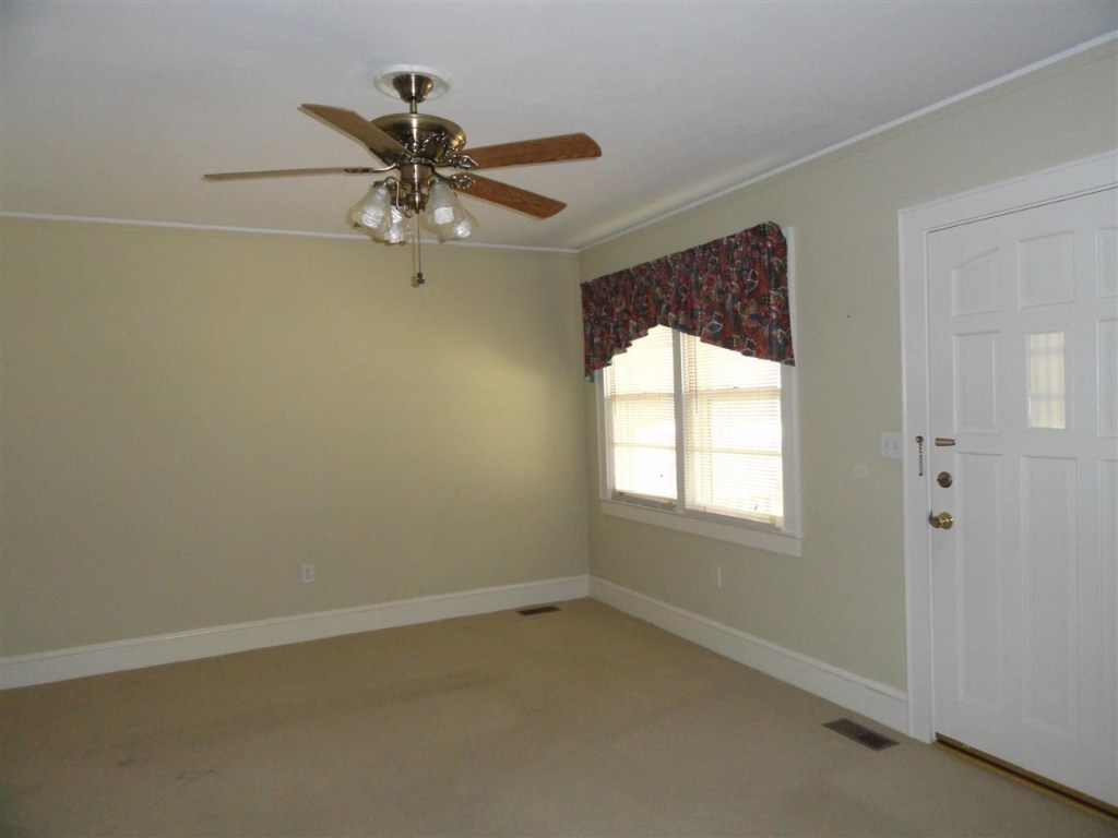 2401 Lane Avenue Anderson, SC 29621 - Photo 2 of 8