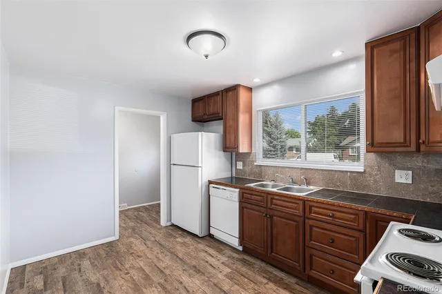 $595,000 | 867 South Grape Street, Denver, CO 80246