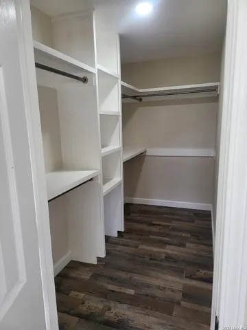 $329,900 | 250 Krystal Ray Lane, Elmendorf, TX 78112