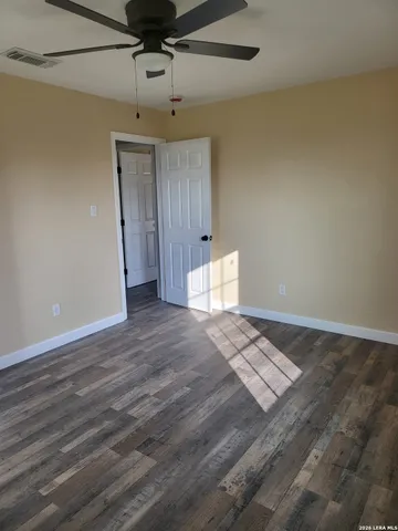 $329,900 | 250 Krystal Ray Lane, Elmendorf, TX 78112