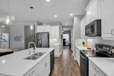 $475,000 | 7798 Ridgelake Circle, Bradenton, FL 34203