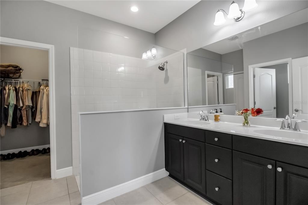 7798 Ridgelake Circle Bradenton, FL 34203 - Photo 21 of 48