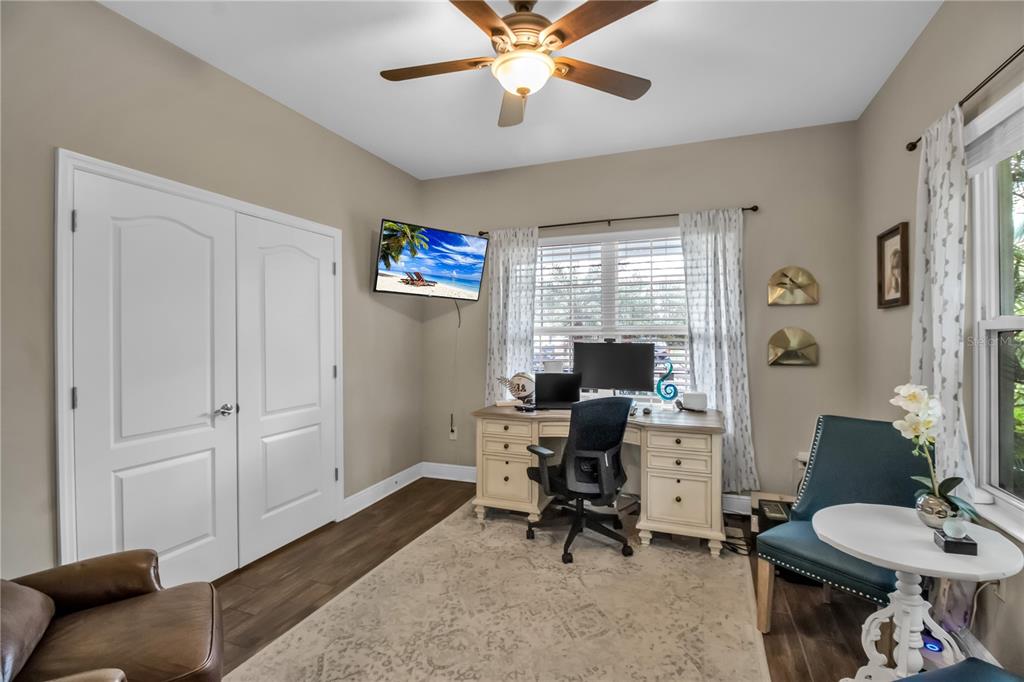 7798 Ridgelake Circle Bradenton, FL 34203 - Photo 34 of 48