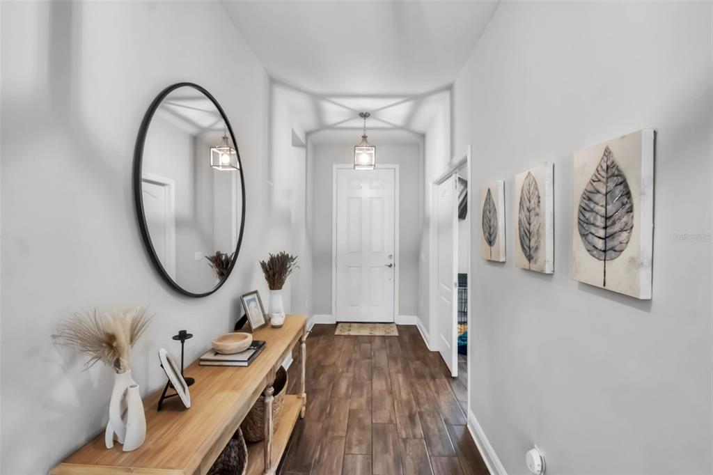 7798 Ridgelake Circle Bradenton, FL 34203 - Photo 5 of 48