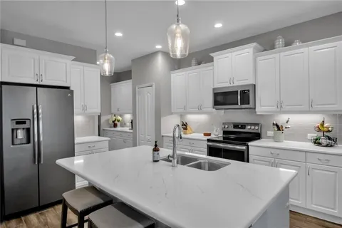 $475,000 | 7798 Ridgelake Circle, Bradenton, FL 34203