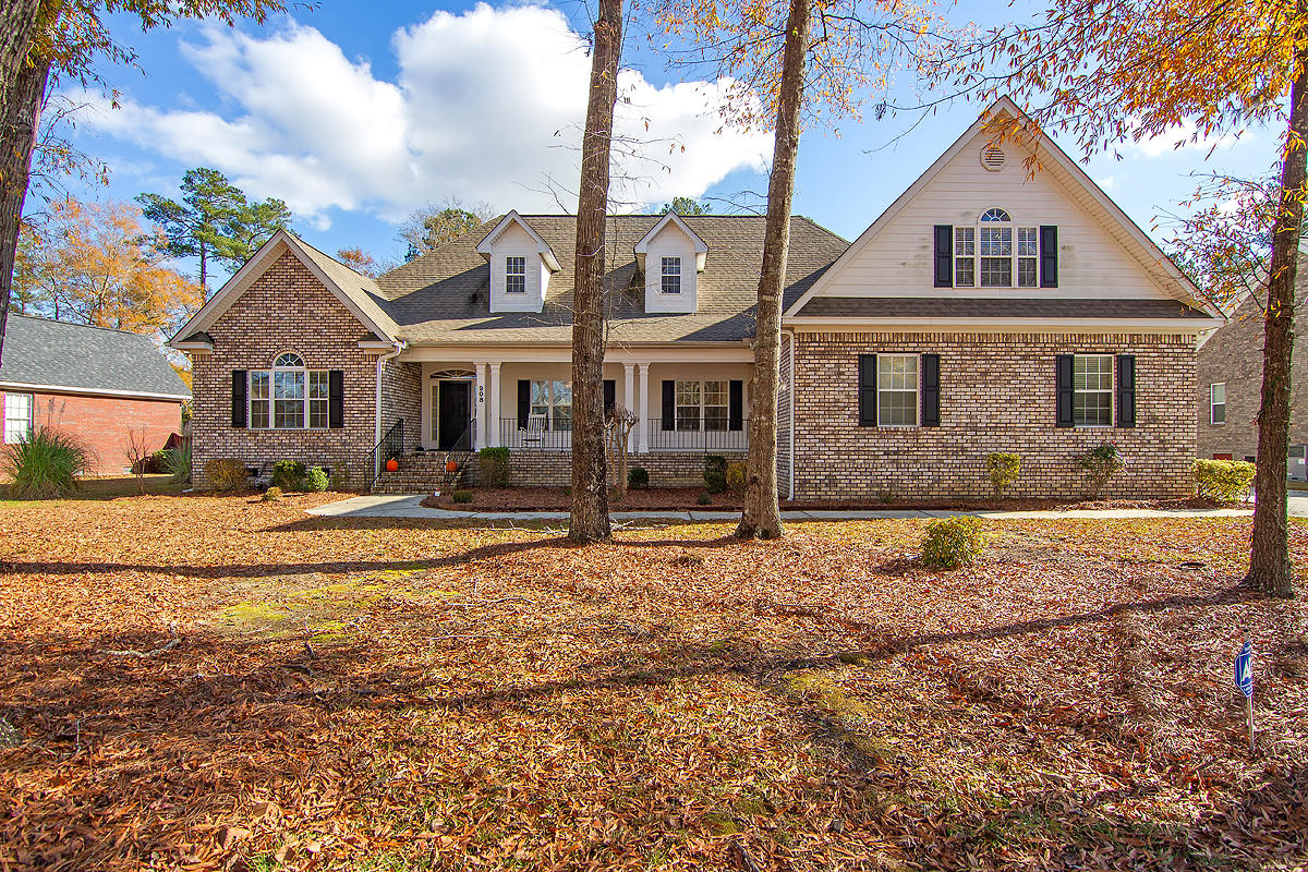 908 Veranda Way Florence, SC 29501 - Photo 3 of 49 CREM_908-Veranda-Way_047