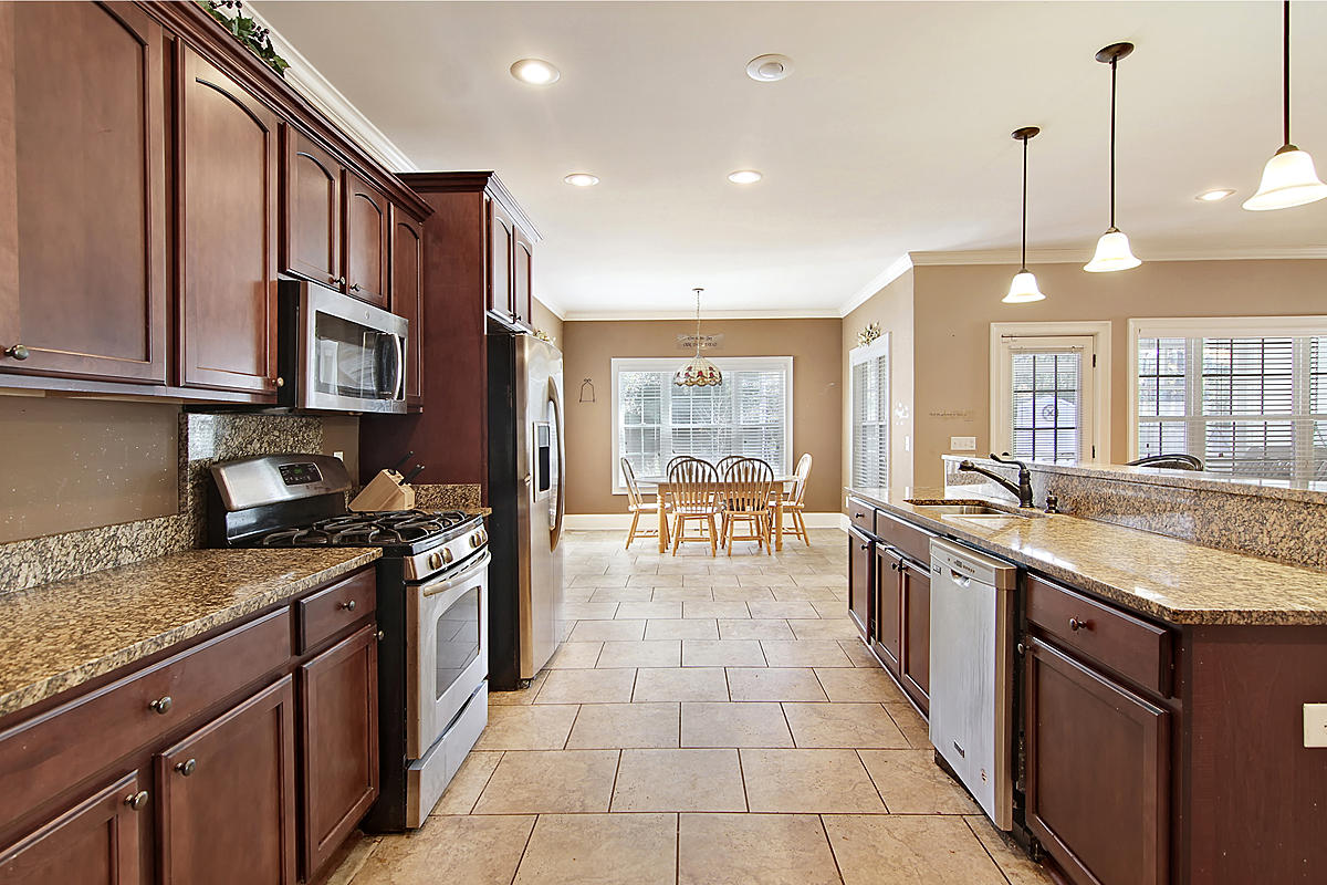 908 Veranda Way Florence, SC 29501 - Photo 22 of 49 CREM_908-Veranda-Way_032