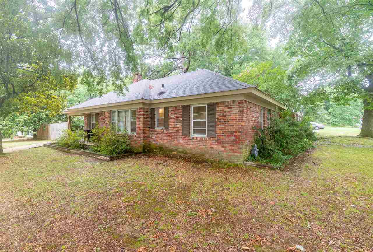 1555 Hayne Road Memphis, TN 38119 - Photo 2 of 21