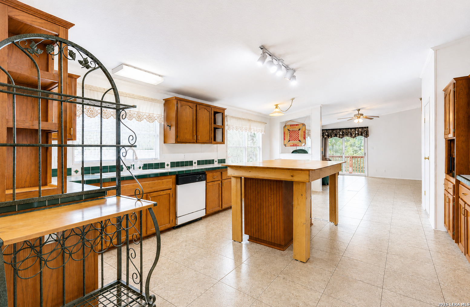 129 Shadow Mountain Road Spring Branch, TX 78070 - Photo 3 of 6 Gallery Image 3