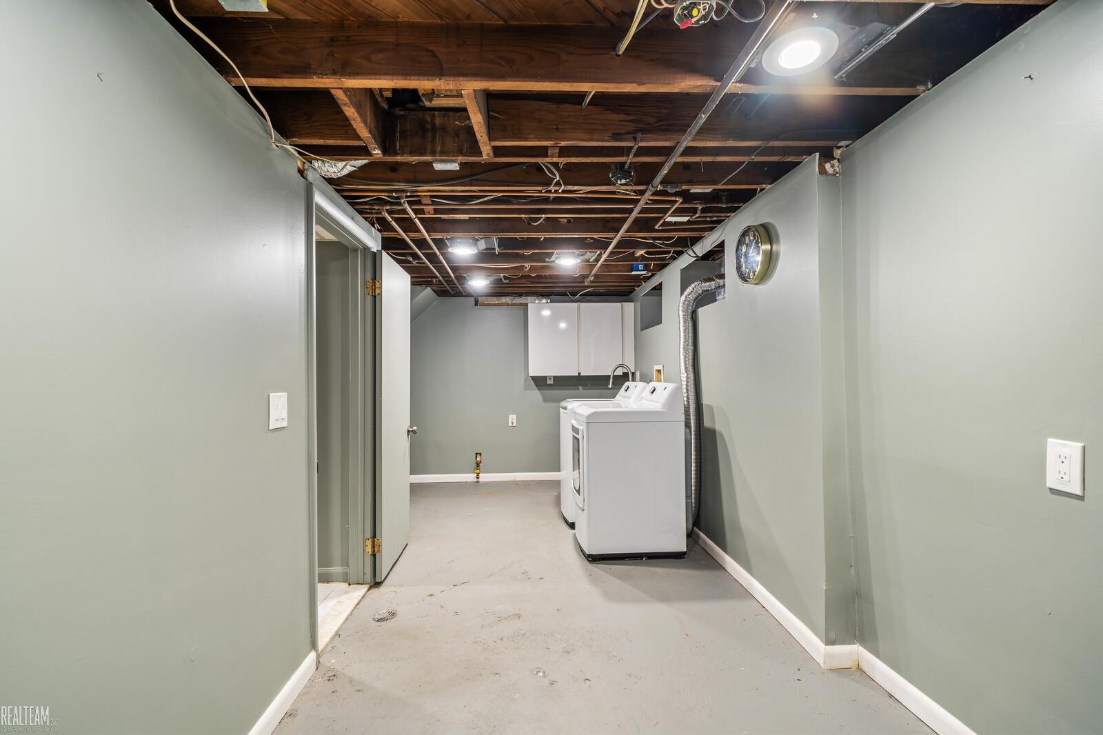 1248 Edgewood Road Birmingham, MI 48009 - Photo 20 of 25