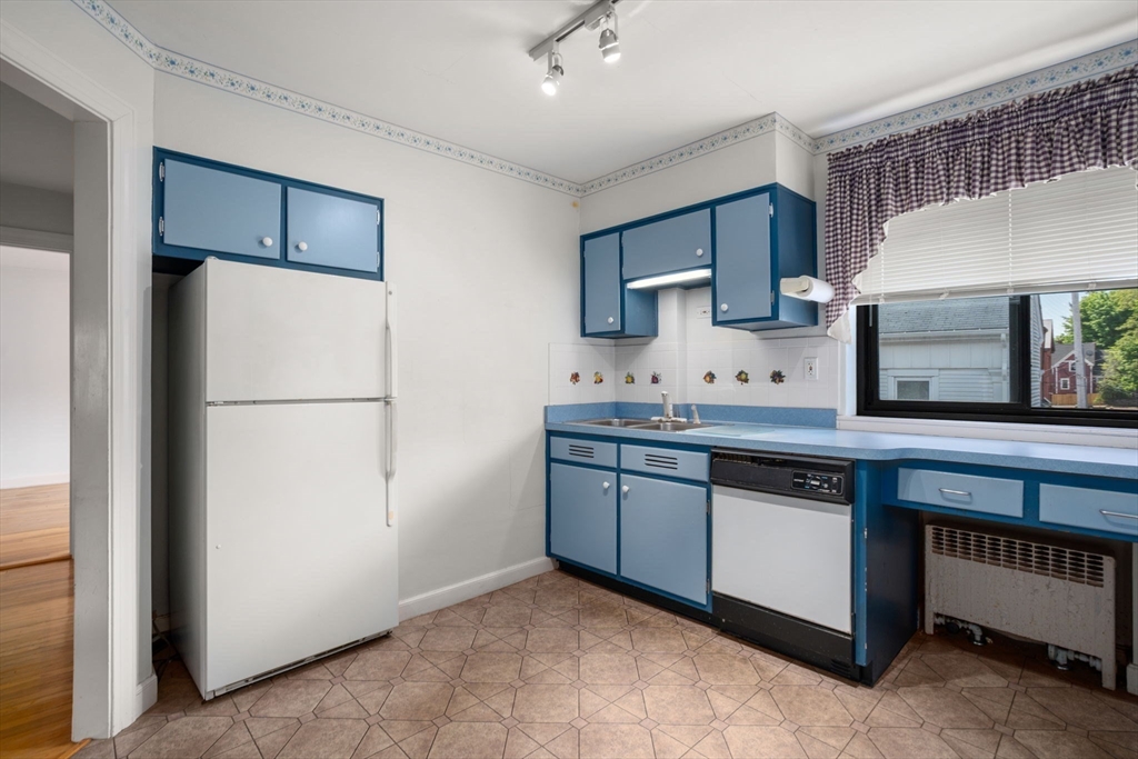 10 Ashland Street, Unit 2L Worcester, MA 01609 - Photo 9 of 22