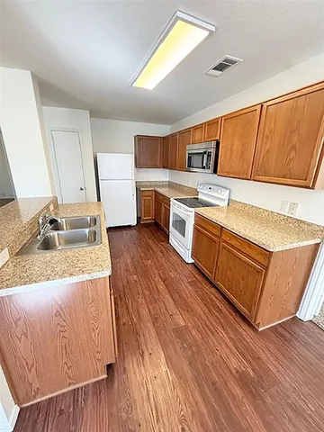 $275,000 | 8900 Sagebrush Trail, Cross Roads, TX 76227