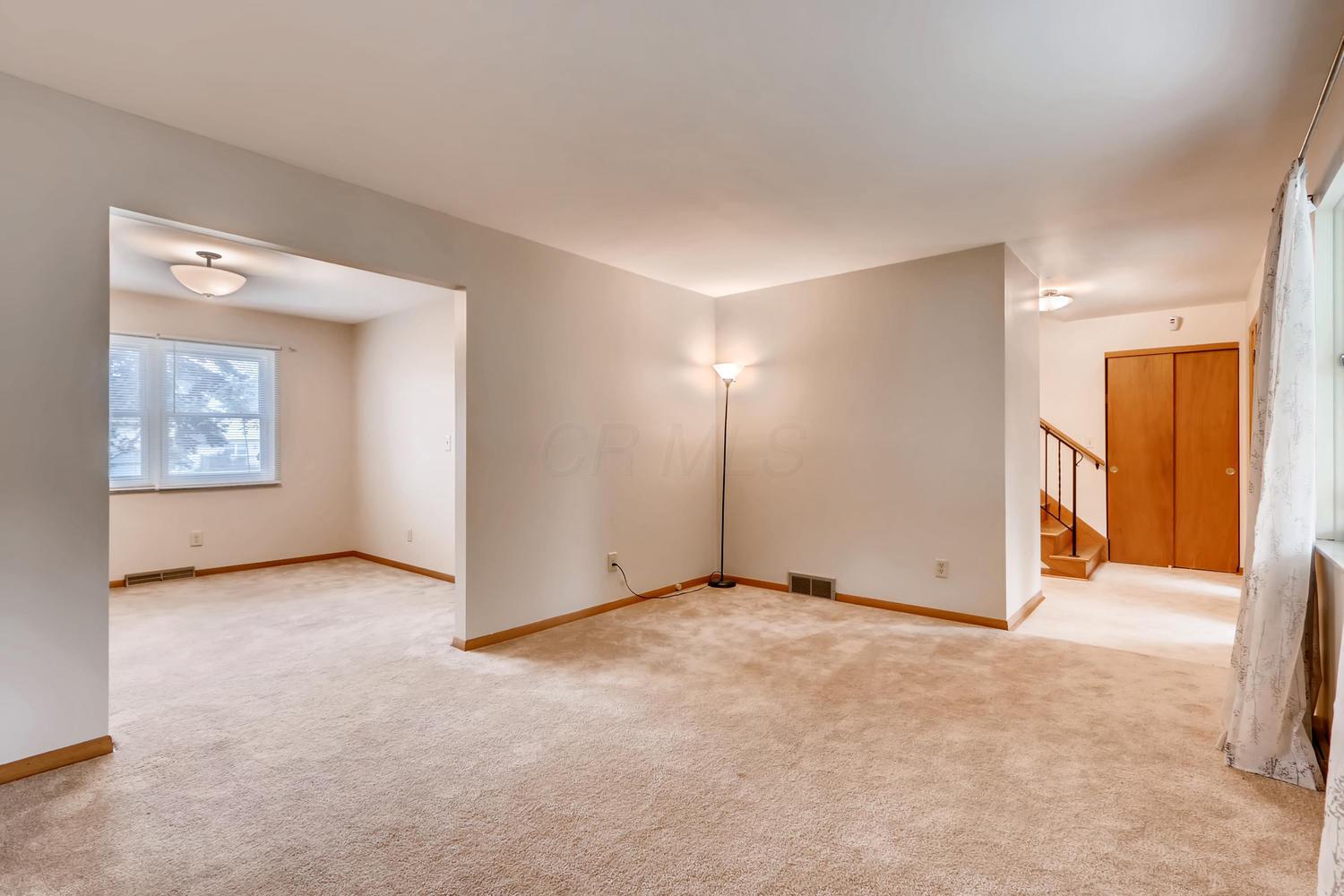 1753 Norma Road Columbus, OH 43229 - Photo 3 of 25 Gallery Image 3