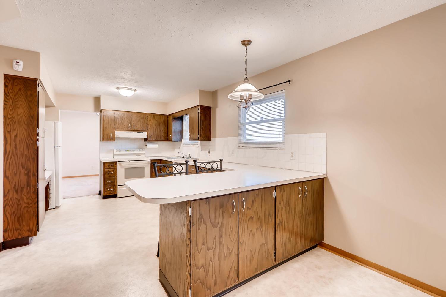 1753 Norma Road Columbus, OH 43229 - Photo 9 of 25 Gallery Image 9