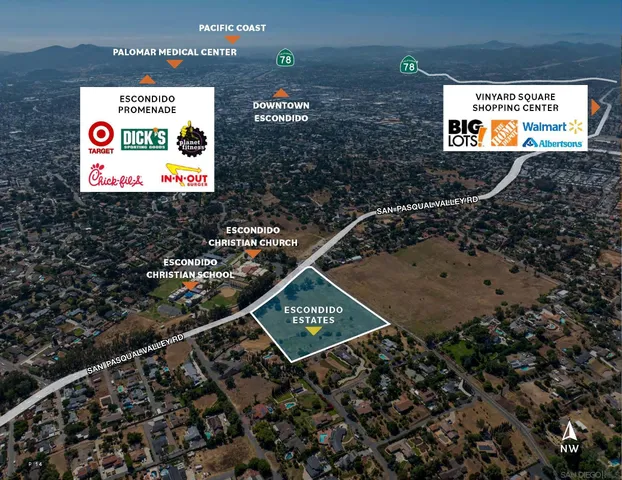 an aerial view of a tennis court